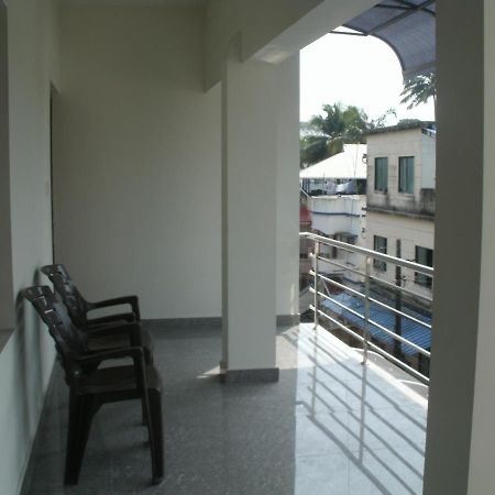 Jacaranda Holiday Home Kochi Bagian luar foto