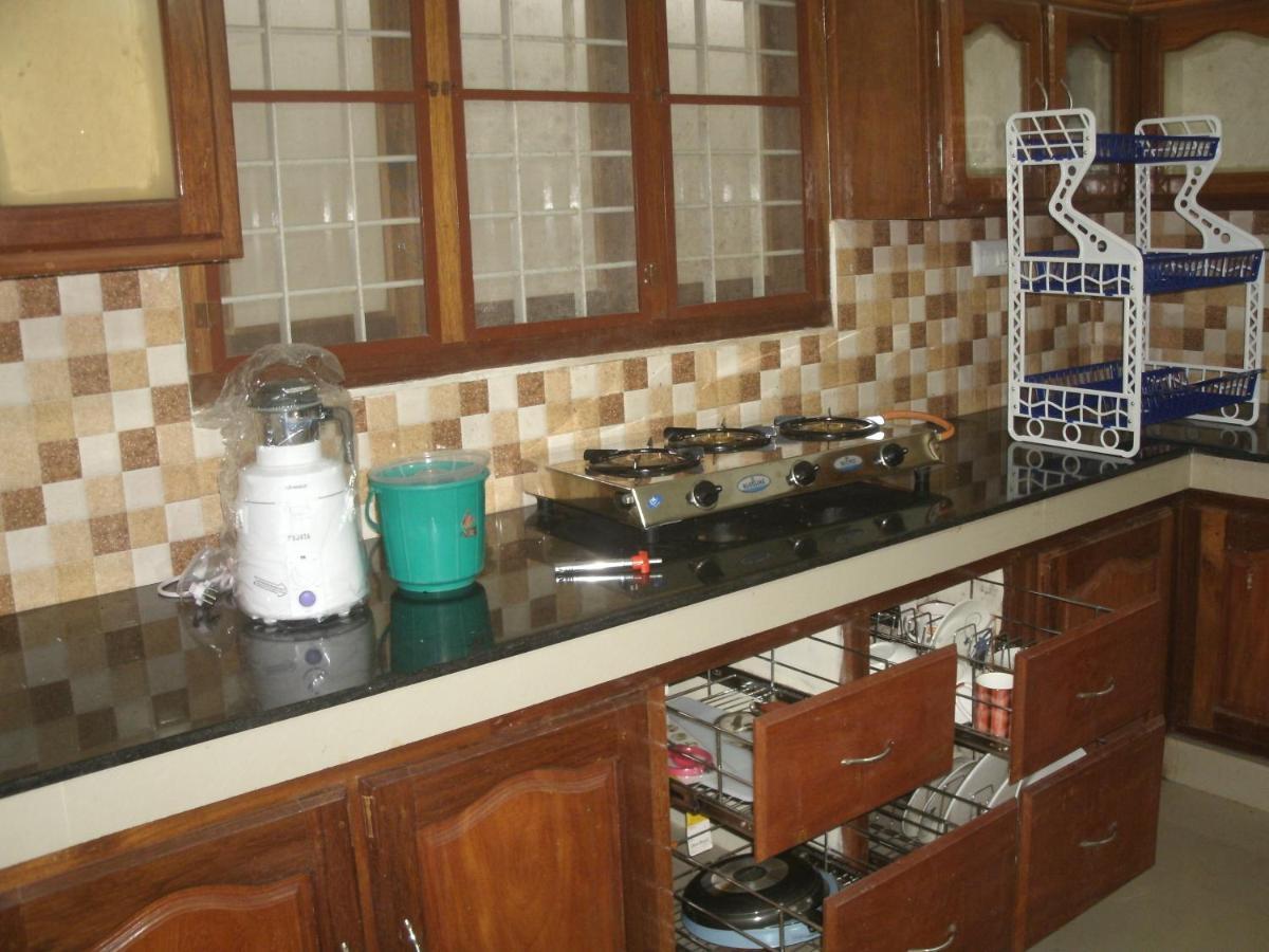 Jacaranda Holiday Home Kochi Bagian luar foto