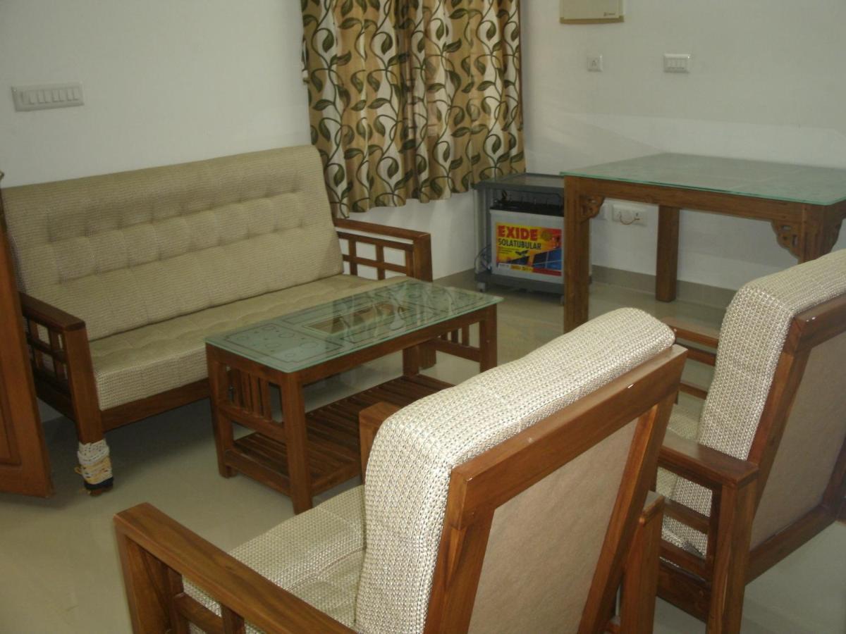 Jacaranda Holiday Home Kochi Bagian luar foto