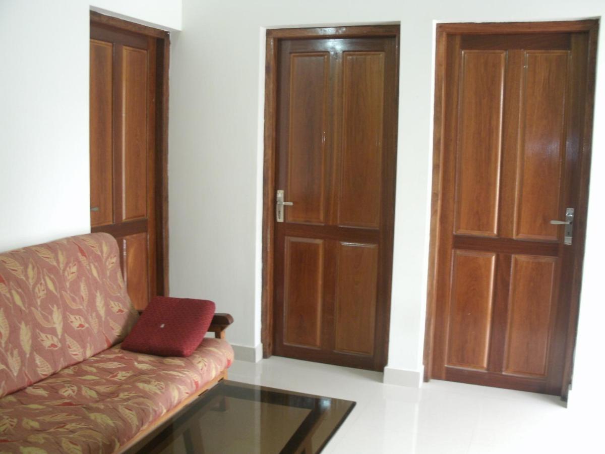 Jacaranda Holiday Home Kochi Bagian luar foto
