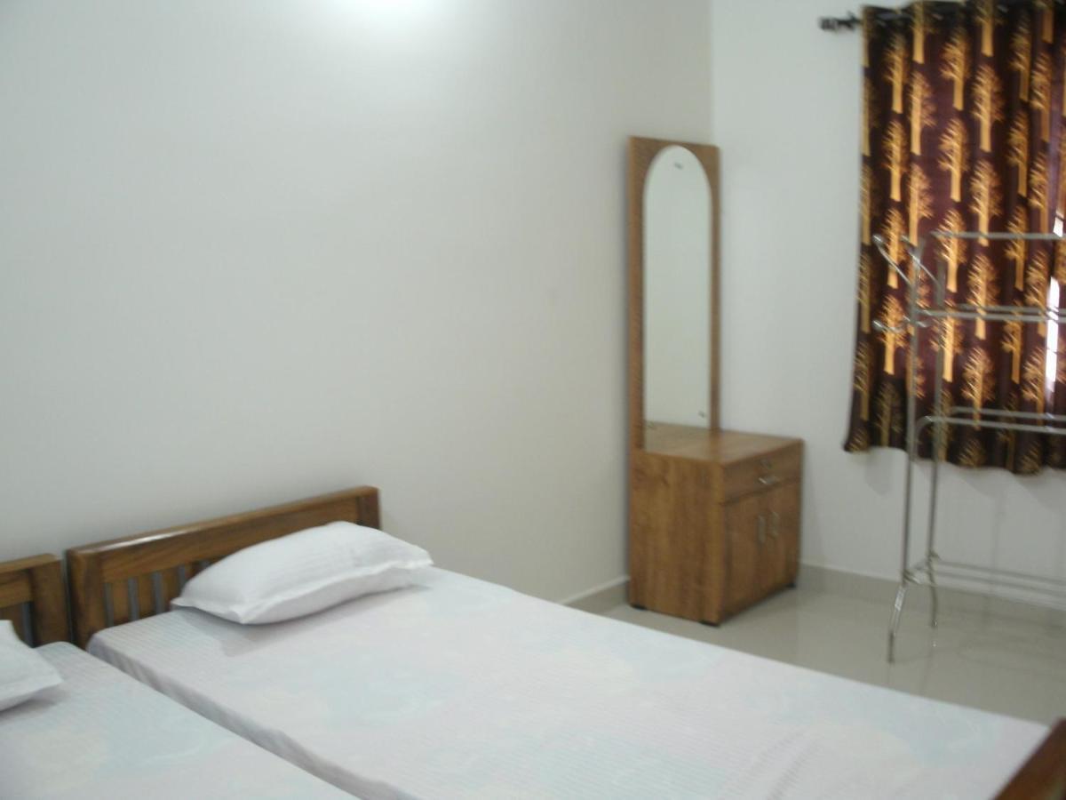 Jacaranda Holiday Home Kochi Bagian luar foto